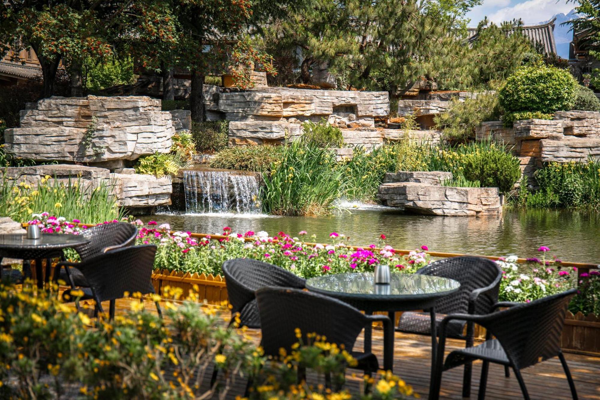 InterContinental Lijiang Ancient Town Resort, an IHG Hotel Buitenkant foto