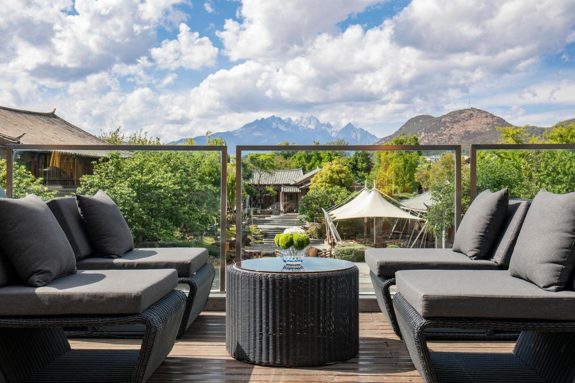 InterContinental Lijiang Ancient Town Resort, an IHG Hotel Buitenkant foto