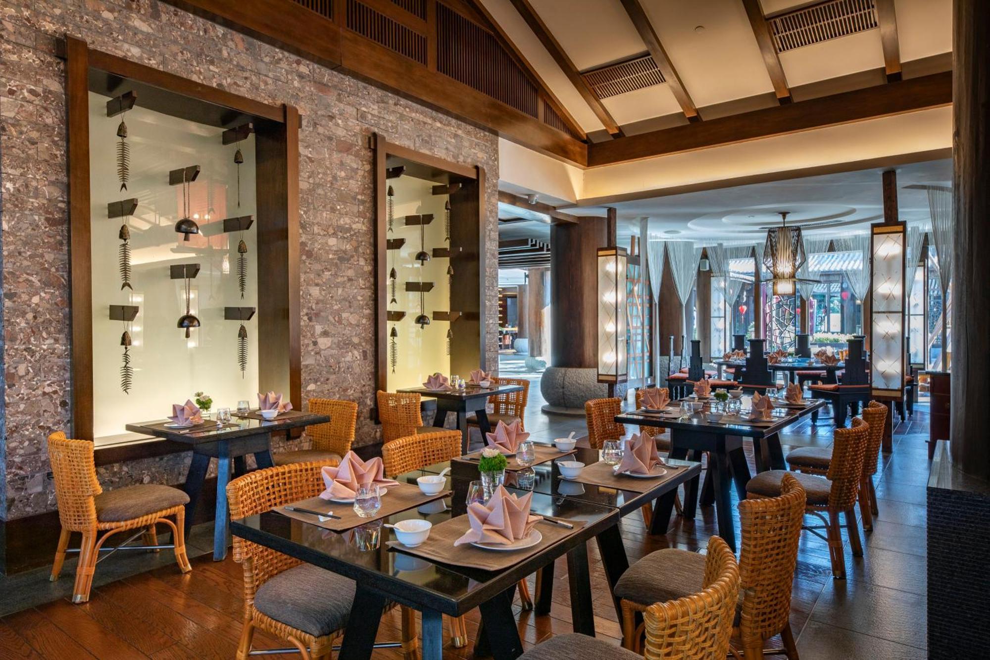 InterContinental Lijiang Ancient Town Resort, an IHG Hotel Buitenkant foto
