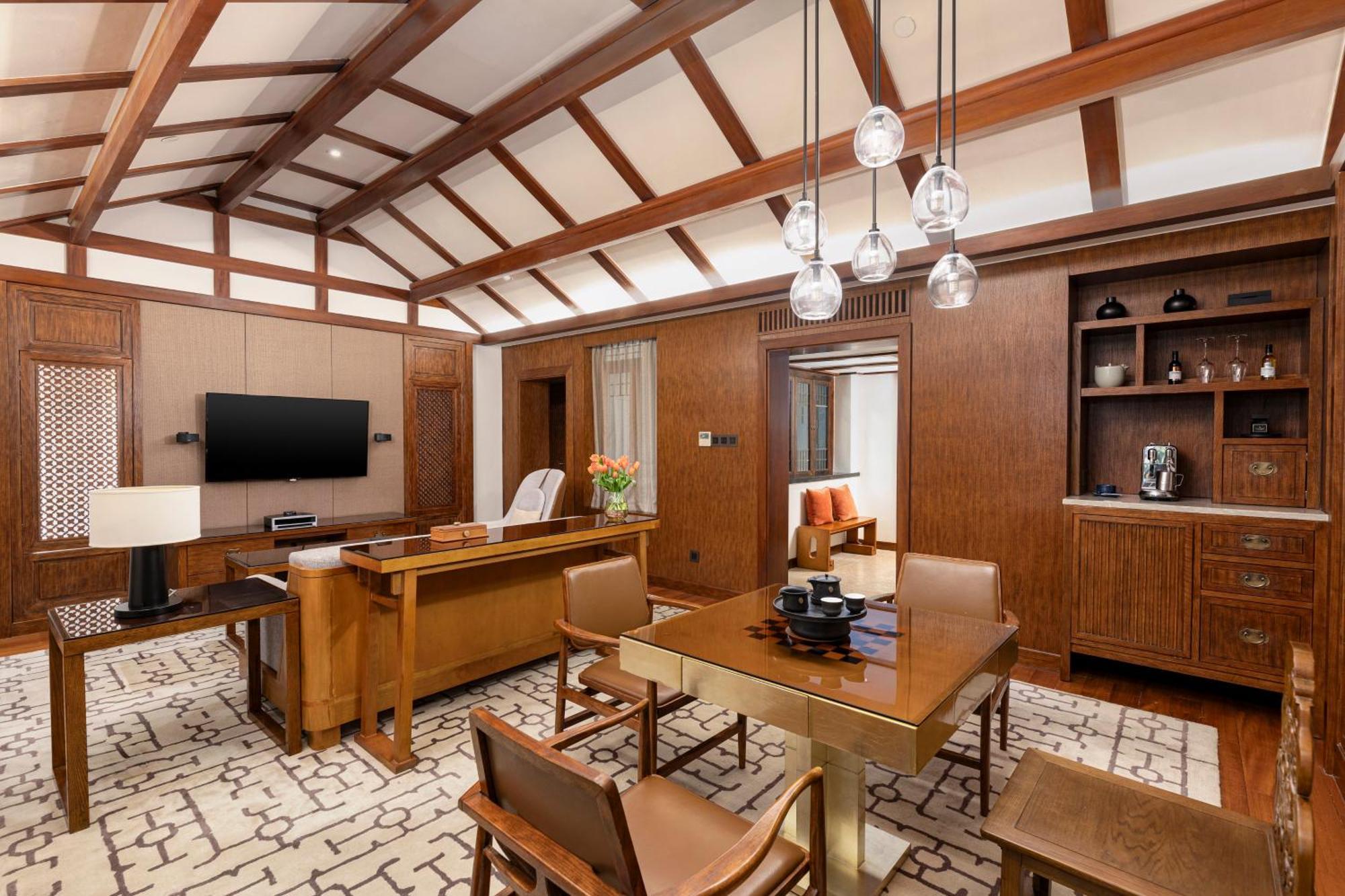 InterContinental Lijiang Ancient Town Resort, an IHG Hotel Buitenkant foto