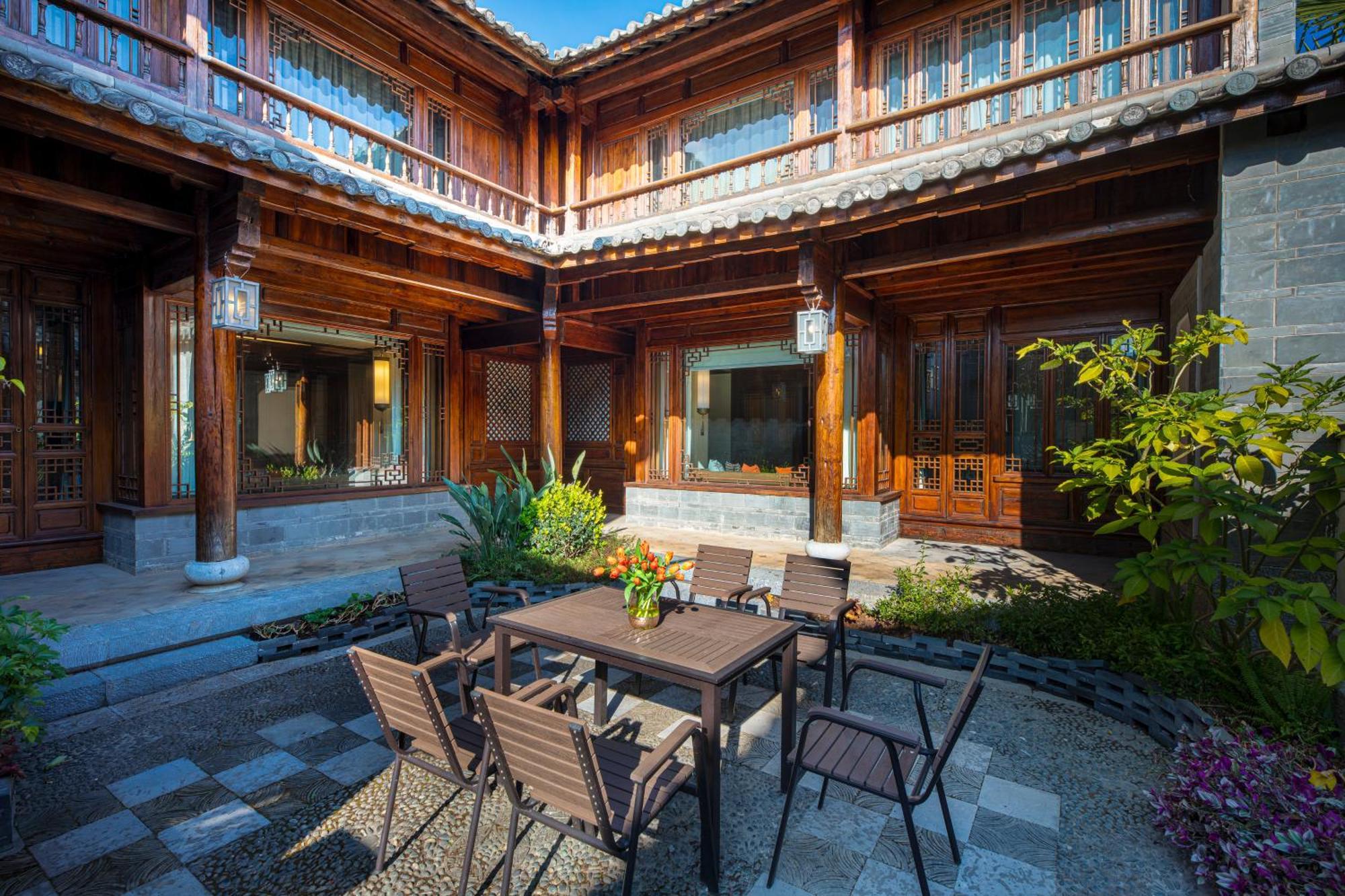 InterContinental Lijiang Ancient Town Resort, an IHG Hotel Buitenkant foto